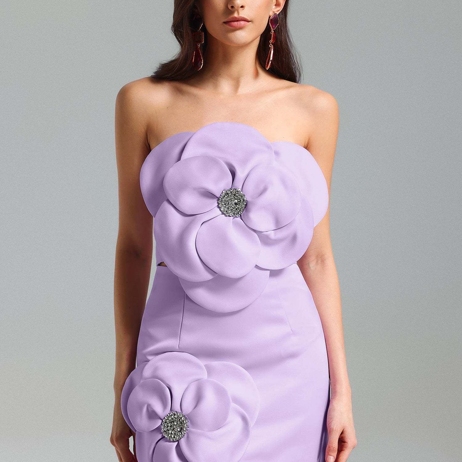 Violette Üç Boyutlu Çiçek Aplikeli Straplez Mini Elbise