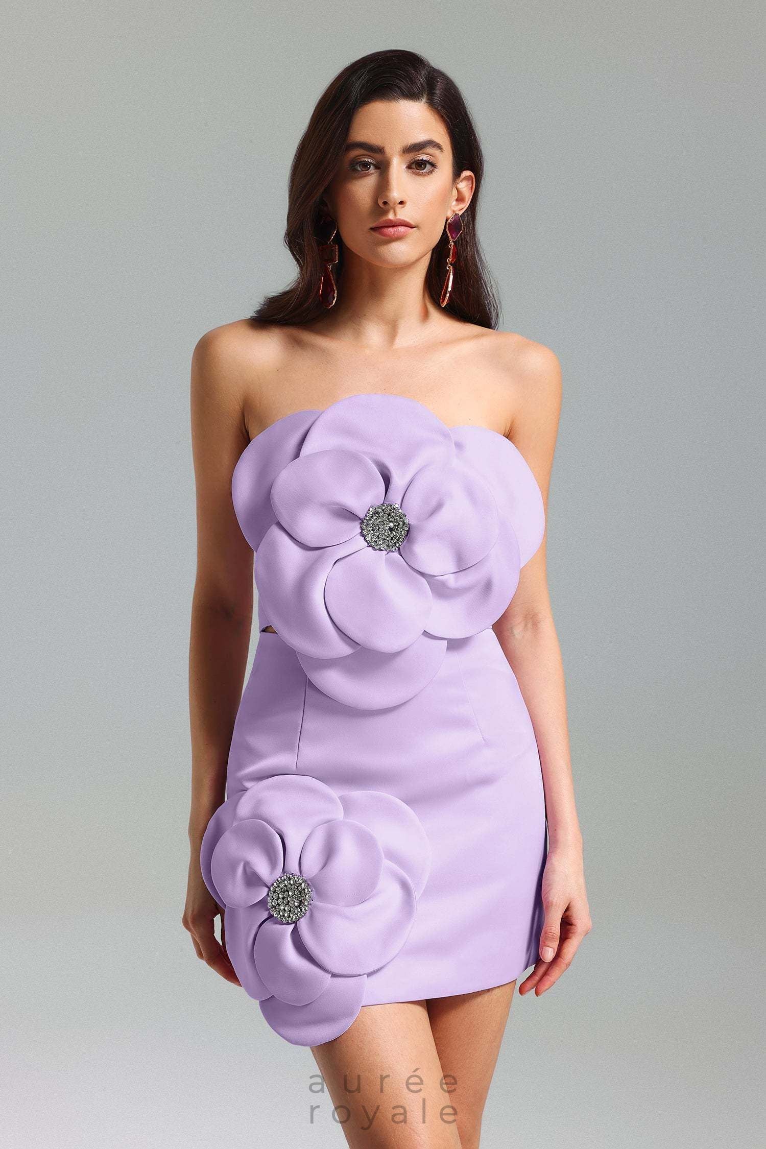 Violette Üç Boyutlu Çiçek Aplikeli Straplez Mini Elbise